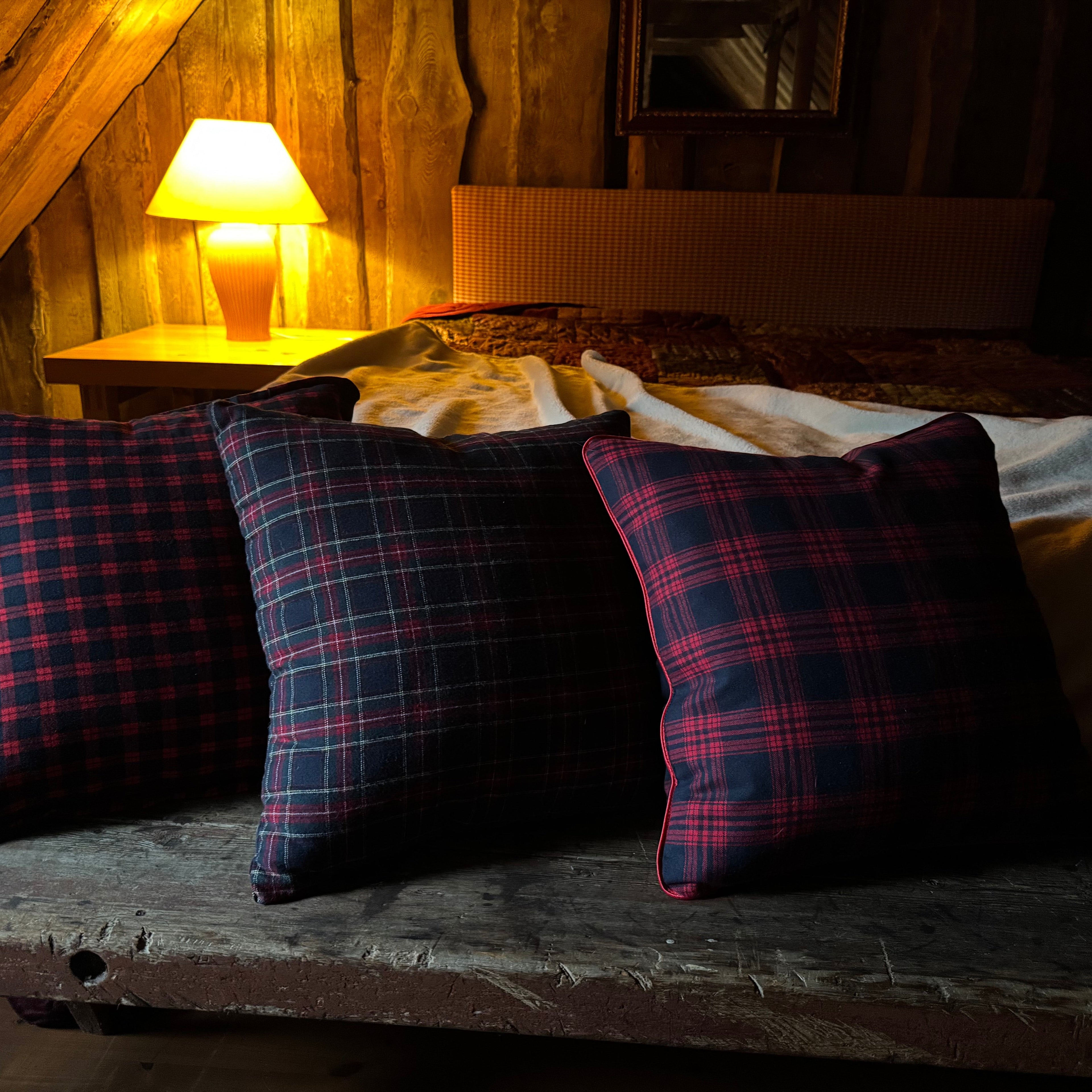 Prangli Cushion