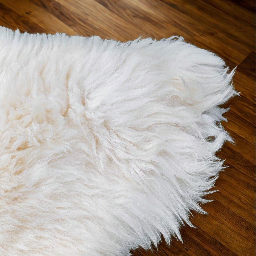 white cloud sheepskin rug